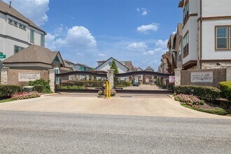 1203 Edwinstowe Trl in Houston, TX - Building Photo - Building Photo