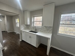 11350 S Aberdeen St in Chicago, IL - Building Photo - Building Photo