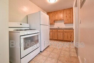 8630-8644-8644 W 2800 S in Magna, UT - Building Photo