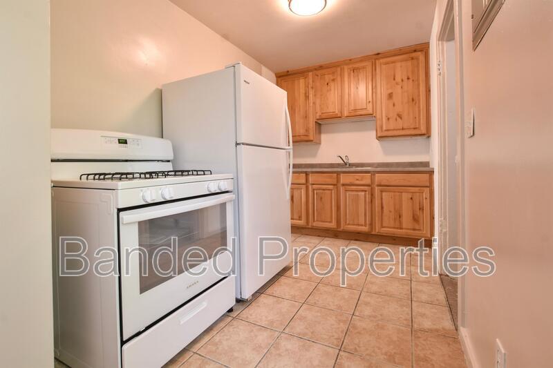 8630-8644-8644 W 2800 S in Magna, UT - Building Photo