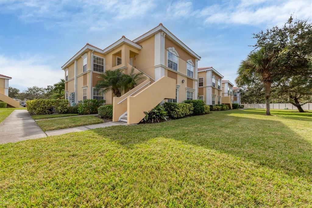 1185 Villagio Cir in Sarasota, FL - Building Photo