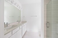 835 Paul Quinn St photo'