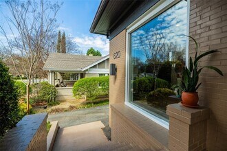 620 Park Dr NE in Atlanta, GA - Building Photo - Building Photo