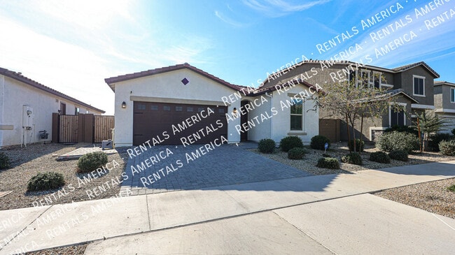 15689 W Woodlands Ave in Goodyear, AZ - Foto de edificio - Building Photo