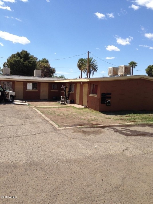 1812 N 35th Ave in Phoenix, AZ - Building Photo - Building Photo