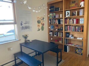 3646 W Wrightwood Ave, Unit 2 in Chicago, IL - Building Photo - Building Photo