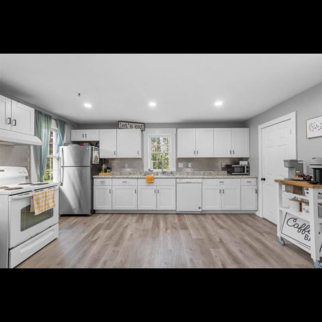 15 Hackmatack St, Unit 15 in Manchester, CT - Building Photo - Building Photo