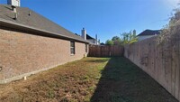 11527 Berkway Trail in Houston, TX - Building Photo - Building Photo