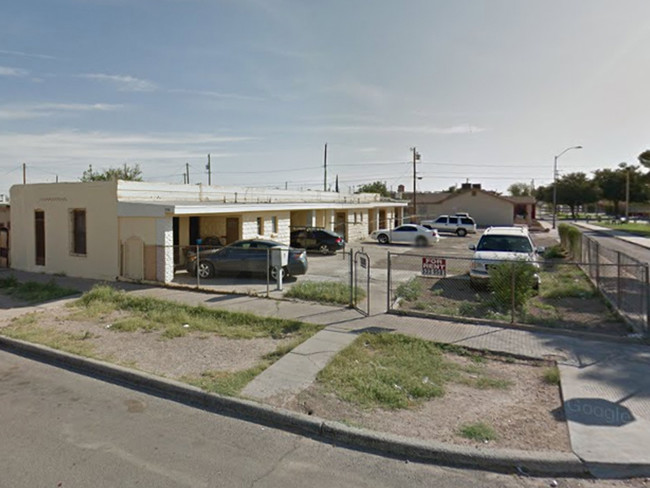 916 S Hills St in El Paso, TX - Building Photo - Building Photo