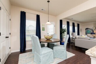 1856 Hanover W Dr in Lawrenceville, GA - Building Photo - Building Photo