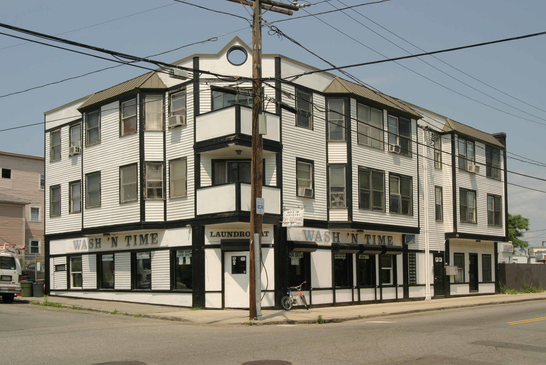 74-80 Union St in Lawrence, MA - Foto de edificio