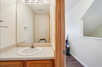 8302 Westown Pky in West Des Moines, IA - Building Photo - Building Photo