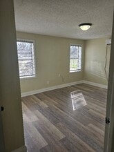 614 Fairview Ave, Unit 6 in Greenville, MS - Foto de edificio - Building Photo