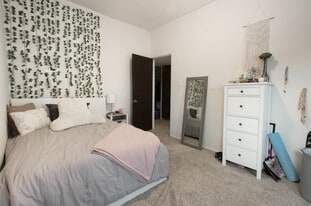 Hudson Oakland (Semple)