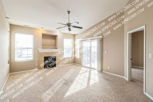 1307 SE University Ave in Waukee, IA - Building Photo - Building Photo