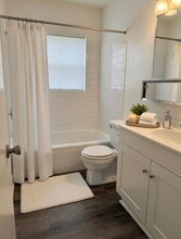 Granada Apartments & Townhomes in Decatur, AL - Foto de edificio - Building Photo