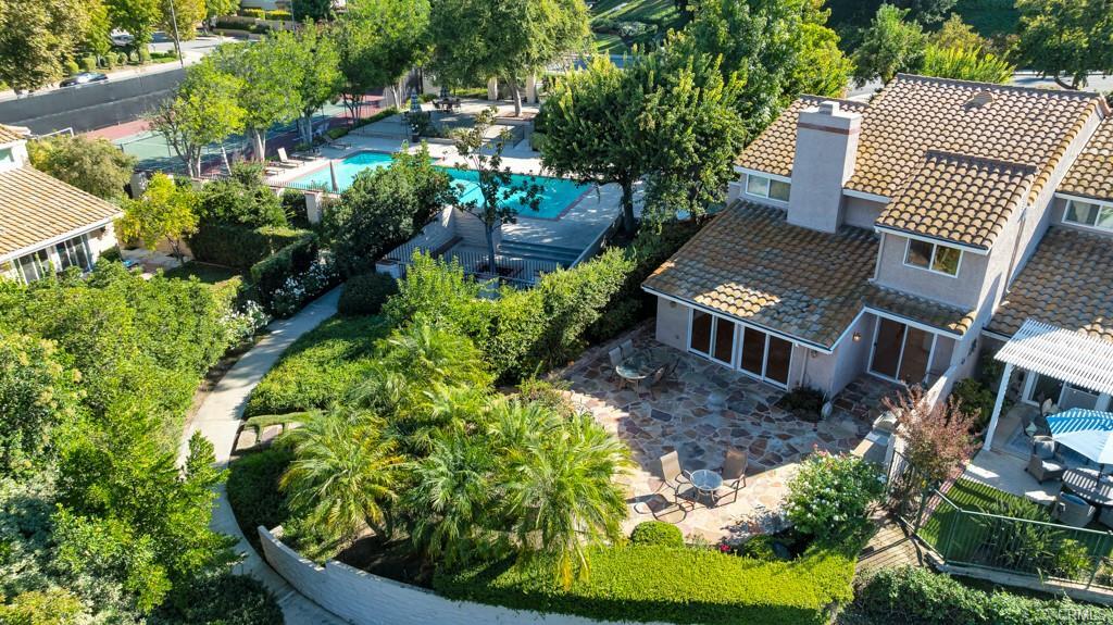 4410 Park Jazmin in Calabasas, CA - Building Photo