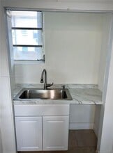 2331 NW Flagler Terrace in Miami, FL - Building Photo - Building Photo