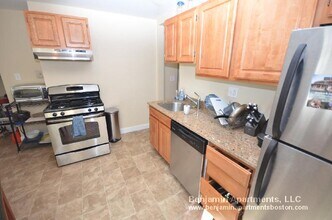 861 E 1st St, Unit 1 in Boston, MA - Building Photo - Building Photo