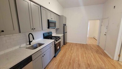 262 Summit Ave in Jersey City, NJ - Building Photo - Building Photo