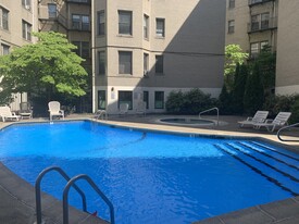 374 Chestnut Hill Ave, Unit 374 Apartamentos