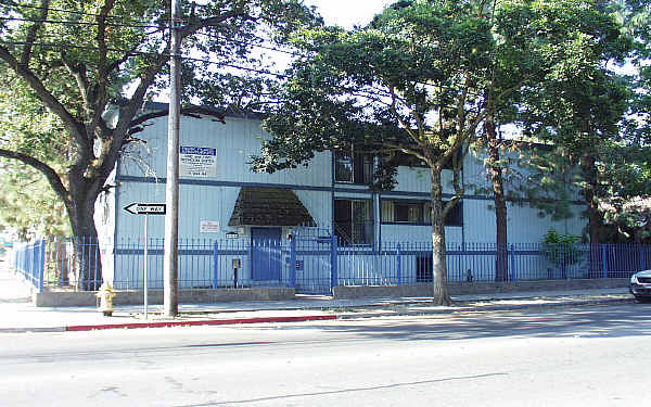 Arena Park Apartments in Stockton, CA - Foto de edificio - Building Photo