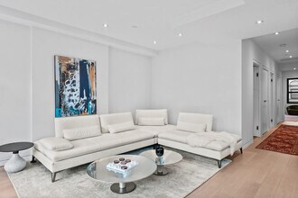 324 W 108th St-Unit -ID1013729P in New York, NY - Foto de edificio - Building Photo
