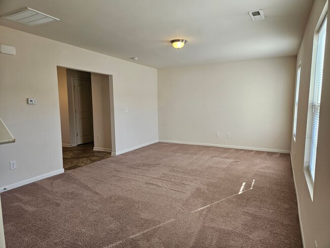 72 Aleah Ct in Lillington, NC - Building Photo - Building Photo