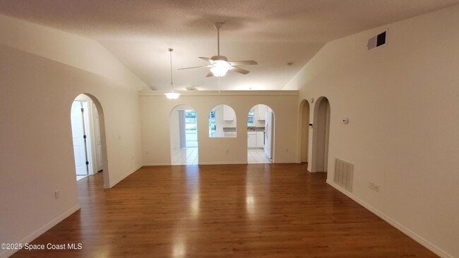 2115 Sierra St in Melbourne, FL - Foto de edificio - Building Photo