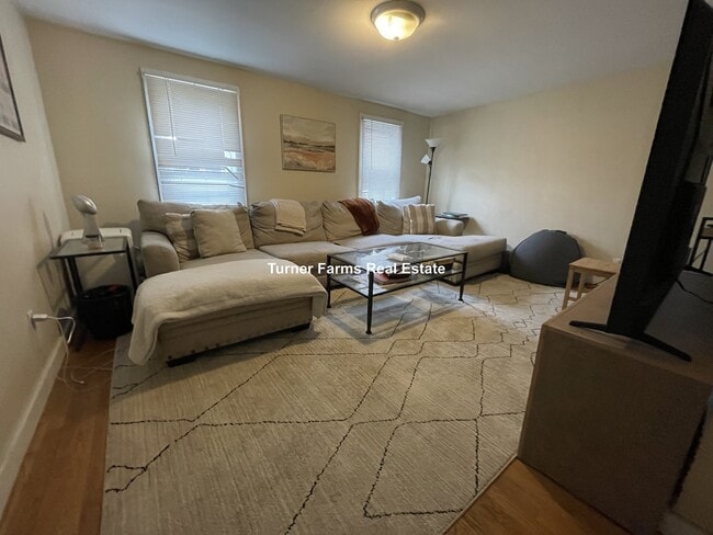 266 Gold St, Unit 03, Unit 03