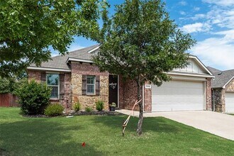 12441 Woods Edge Trail in Fort Worth, TX - Building Photo - Building Photo