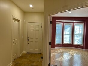 1921 Lynn Cir in Libertyville, IL - Building Photo - Building Photo