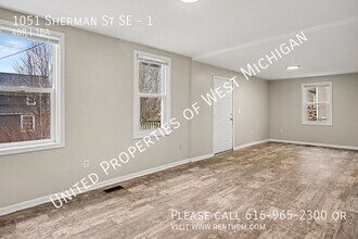 1051 Sherman St SE in Grand Rapids, MI - Building Photo - Building Photo