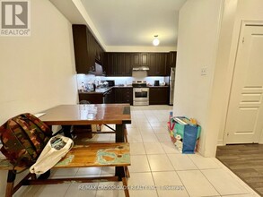 26 Spiv Grv Wy in Markham, ON - Building Photo - Building Photo