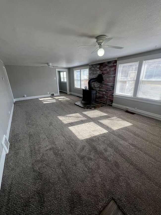 354 N 7th Ave in Pocatello, ID - Building Photo - Building Photo