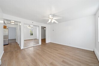 81 Atlantic Ave in West Sayville, NY - Building Photo - Building Photo