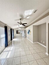 6043 Pointe Pleasant Blvd in Wesley Chapel, FL - Building Photo - Building Photo