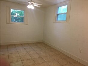 101 S W Ave in Fayetteville, AR - Building Photo - Building Photo