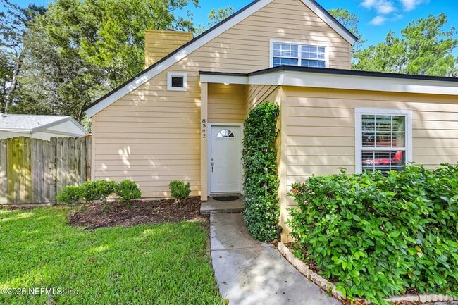 8542 Goldeneye Ln, Unit 2 in Jacksonville, FL - Building Photo - Building Photo