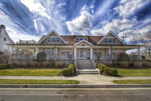 2 S Dudley Ave in Ventnor City, NJ - Building Photo