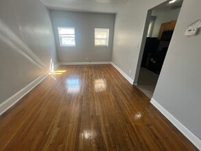 6611 S Greenwood Ave in Chicago, IL - Building Photo - Building Photo