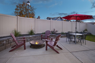 Riverview Lofts in Spokane, WA - Foto de edificio - Building Photo