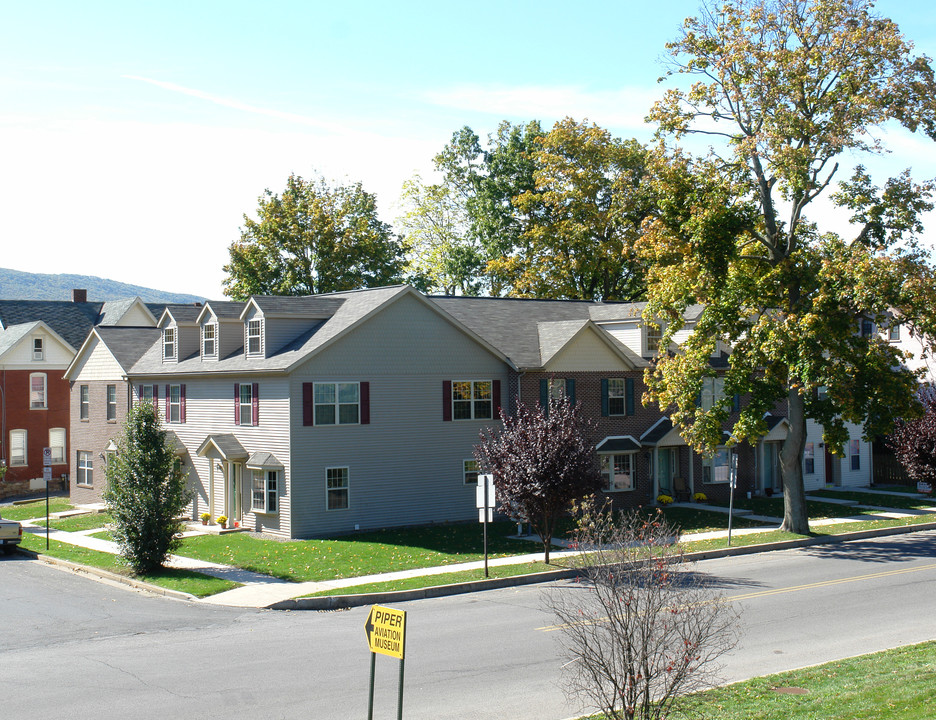 372 E WATER St in Lock Haven, PA - Building Photo