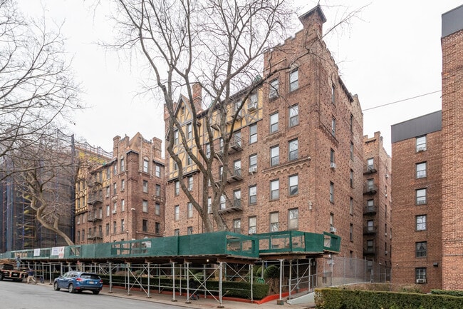 83-15 116th St in Richmond Hill, NY - Building Photo - Building Photo