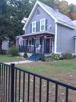 21 Center St, Unit 21 center st Easthampton in Easthampton, MA - Building Photo