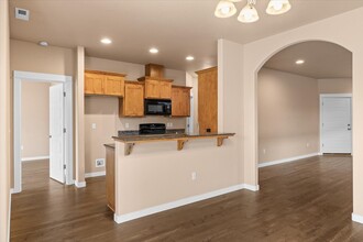 1068 Katie Mae Dr in Medford, OR - Building Photo - Building Photo
