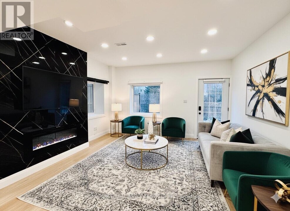 3186 Hines Dr in Oakville, ON - Building Photo