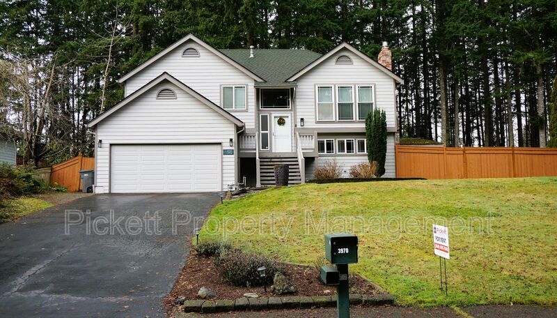 3970 Weathers Ct SE in Port Orchard, WA - Building Photo