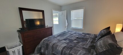 28 Melba St in Milford, CT - Building Photo - Building Photo