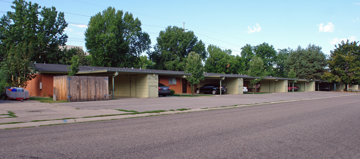 Holly Manor in Boise, ID - Foto de edificio